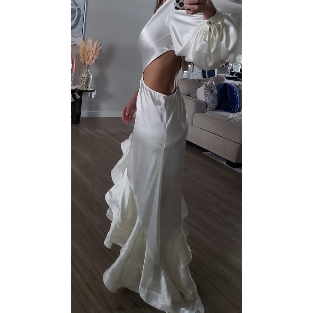 Bronx and Banco Monica Gown in White - Picture 6 of 12